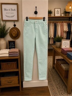 WASH LAB Mint Green Mid Rise Skinny Jeans Size 30 NWT
